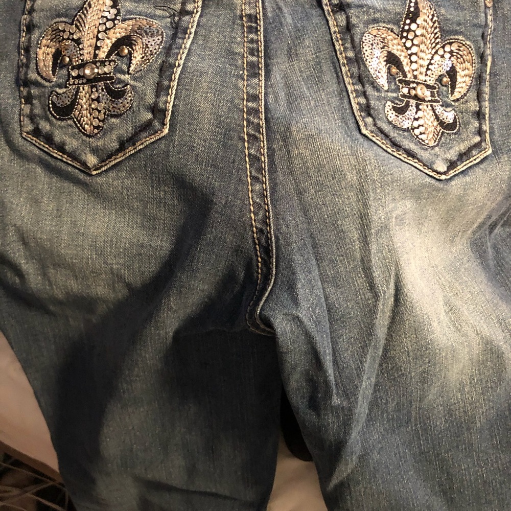 Capris Jeans - Picture 2 of 3
